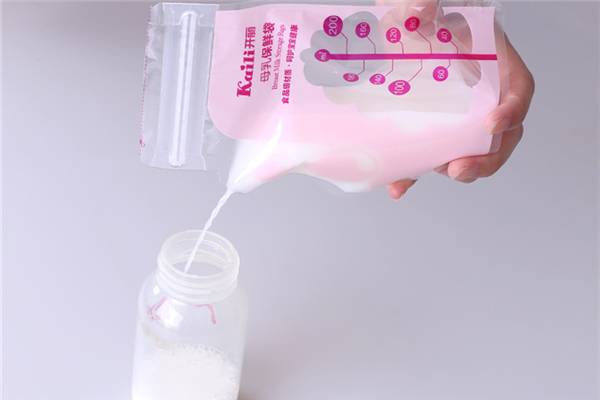 儲奶袋里面的奶怎么加熱 儲奶袋加熱有毒嗎 儲奶袋里面的奶怎么加熱 儲奶袋加熱有毒嗎