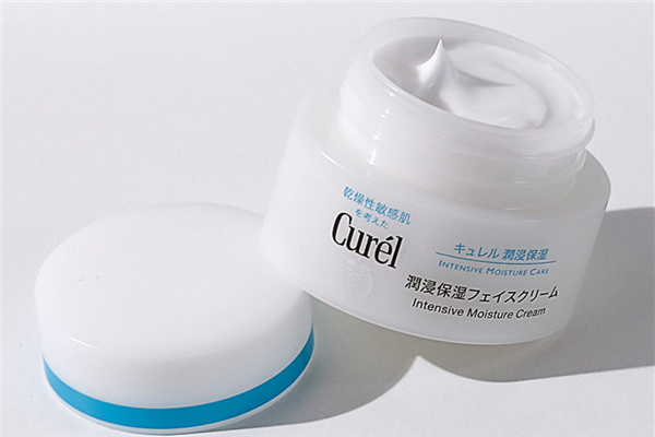 珂潤面霜有酒精嗎 珂潤面霜的功效和作用 珂潤面霜有酒精嗎 珂潤面霜的功效和作用