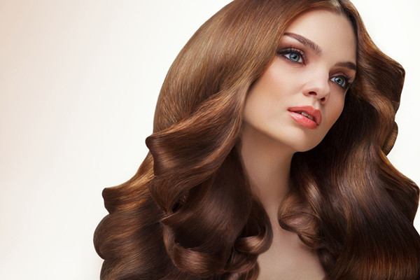 長期焗油對身體有害嗎 焗油頭發(fā)會變色嗎 長期焗油對身體有害嗎 焗油頭發(fā)會變色嗎