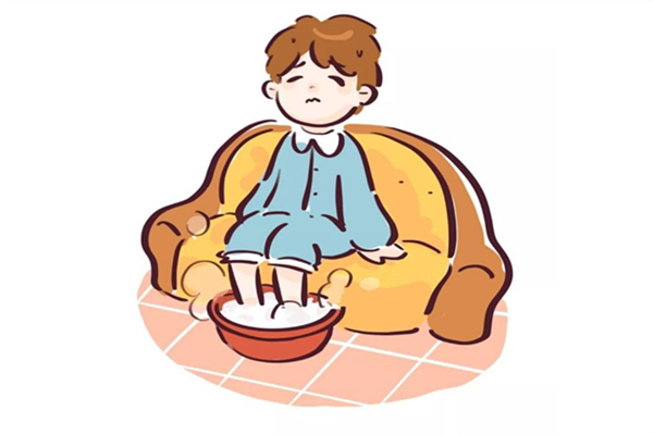 泡腳出汗好還是不出汗好 泡腳出了一身汗說明了什么 泡腳出汗好還是不出汗好 泡腳出了一身汗說明了什么