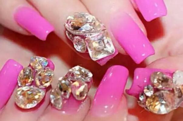 甲油膠會(huì)不會(huì)致癌 甲油膠會(huì)自己干嗎 甲油膠會(huì)不會(huì)致癌 甲油膠會(huì)自己干嗎