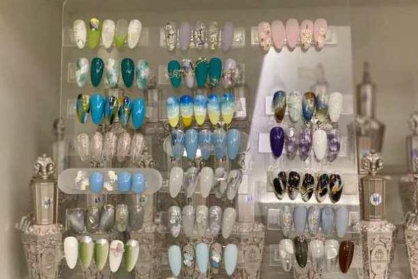 甲油膠會(huì)不會(huì)致癌 甲油膠會(huì)自己干嗎 甲油膠會(huì)不會(huì)致癌 甲油膠會(huì)自己干嗎