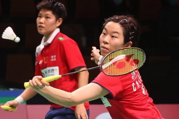 打羽毛球能長高嗎 打羽毛球的正確姿勢和動作 打羽毛球能長高嗎 打羽毛球的正確姿勢和動作