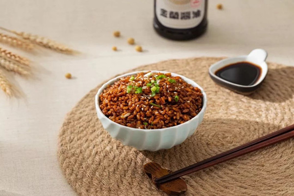 醬油的熱量高不高 醬油會(huì)不會(huì)致癌 醬油的熱量高不高 醬油會(huì)不會(huì)致癌