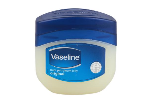 凡士林可以美白皮膚嗎 凡士林可以祛痘印嗎 凡士林可以美白皮膚嗎 凡士林可以祛痘印嗎