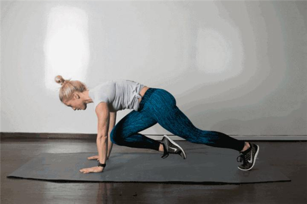 腹肌練多久才會成型 腹肌練出來了還是有贅肉怎么辦 腹肌練多久才會成型 腹肌練出來了還是有贅肉怎么辦