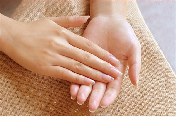 手部細(xì)紋多怎么改善 手部細(xì)紋多什么原因 手部細(xì)紋多怎么改善 手部細(xì)紋多什么原因