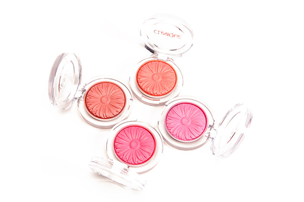 黃皮適合什么顏色的腮紅 皮膚白適合什么顏色腮紅 黃皮適合什么顏色的腮紅 皮膚白適合什么顏色腮紅