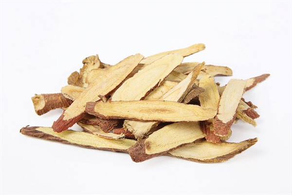 甘草泡水可以天天喝嗎 甘草泡水喝有什么好處 甘草泡水可以天天喝嗎 甘草泡水喝有什么好處