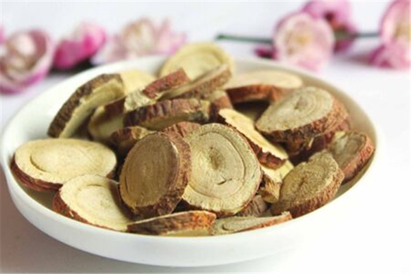 甘草是甜的嗎 甘草吃多了會上火嗎 甘草是甜的嗎 甘草吃多了會上火嗎