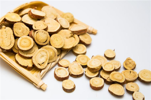 甘草適合寒咳還是熱咳 甘草適合什么人群喝 甘草適合寒咳還是熱咳 甘草適合什么人群喝