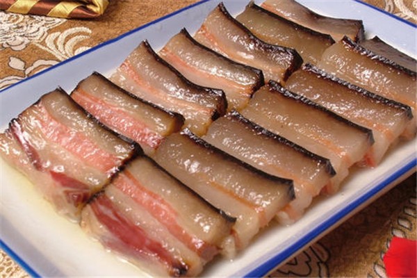 臘肉的皮很硬怎么處理 臘肉有營養(yǎng)嗎