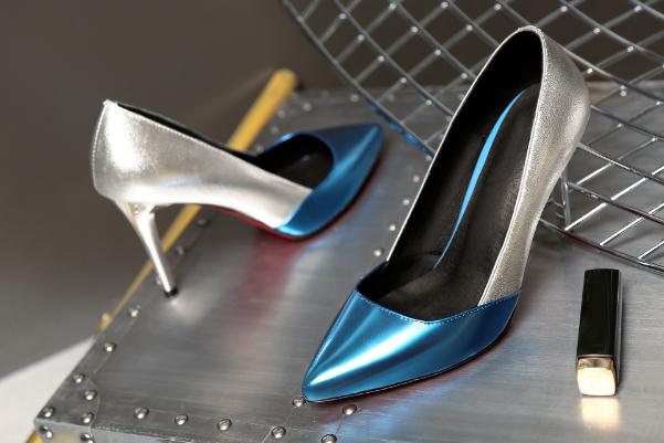 高跟鞋會(huì)傷害半月板嗎 半月板損傷能穿高跟鞋嗎 高跟鞋會(huì)傷害半月板嗎 半月板損傷能穿高跟鞋嗎