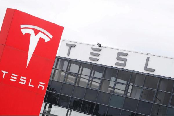 特斯拉是電動(dòng)車還是燃油車 特斯拉要多少錢一臺(tái) 特斯拉是電動(dòng)車還是燃油車 特斯拉要多少錢一臺(tái)