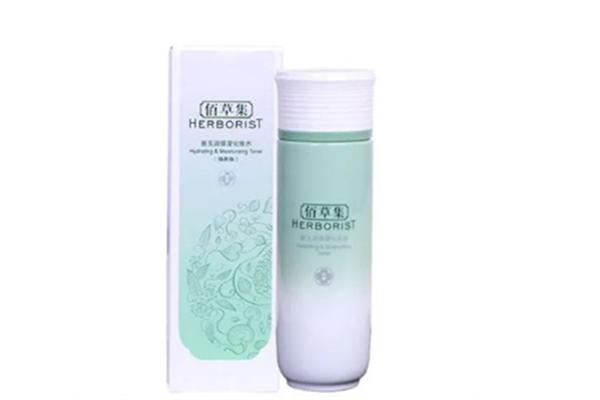 保濕水有什么作用 保濕水的正確用法 保濕水有什么作用 保濕水的正確用法