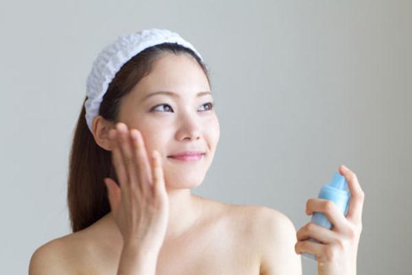 補(bǔ)水噴霧的正確使用方法 補(bǔ)水噴霧哪個(gè)牌子好用 補(bǔ)水噴霧的正確使用方法 補(bǔ)水噴霧哪個(gè)牌子好用