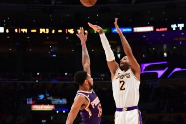 打籃球腳踝扭傷腫了怎樣盡快恢復(fù) 打籃球要護(hù)膝嗎 打籃球腳踝扭傷腫了怎樣盡快恢復(fù) 打籃球要護(hù)膝嗎