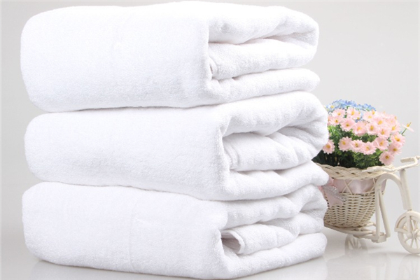 浴巾怎么裹不會(huì)掉 浴巾正確使用方法 浴巾怎么裹不會(huì)掉 浴巾正確使用方法