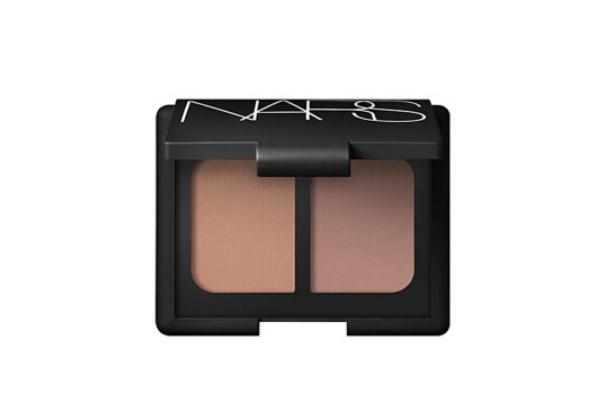 修容要定妝嗎 先修容還是先散粉定妝 修容要定妝嗎 先修容還是先散粉定妝