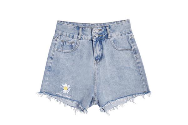 牛仔褲有刺鼻的味道怎么去除 牛仔褲有油污怎么才能洗掉 牛仔褲有刺鼻的味道怎么去除 牛仔褲有油污怎么才能洗掉