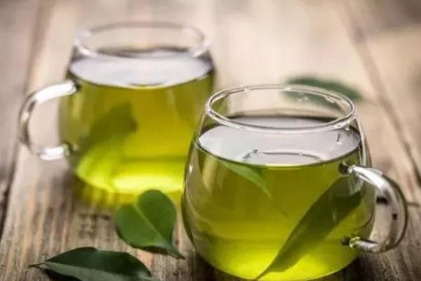 綠茶對(duì)胃有影響嗎 綠茶對(duì)肝臟有什么作用 綠茶對(duì)胃有影響嗎 綠茶對(duì)肝臟有什么作用