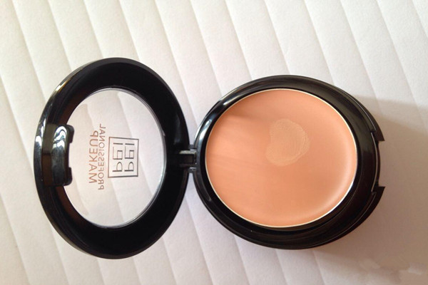 遮瑕膏和遮瑕液的區(qū)別 遮瑕膏和遮瑕液哪個好用 遮瑕膏和遮瑕液的區(qū)別 遮瑕膏和遮瑕液哪個好用