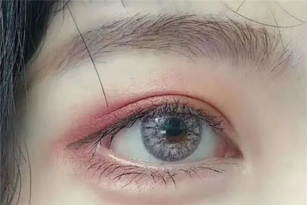 美瞳有散光度數(shù)嗎 美瞳度數(shù)比鏡片度數(shù)低多少 美瞳有散光度數(shù)嗎 美瞳度數(shù)比鏡片度數(shù)低多少