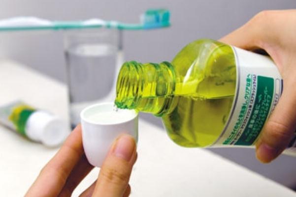 漱口水吞下去了怎么辦 漱口水哪個牌子效果好 漱口水吞下去了怎么辦 漱口水哪個牌子效果好