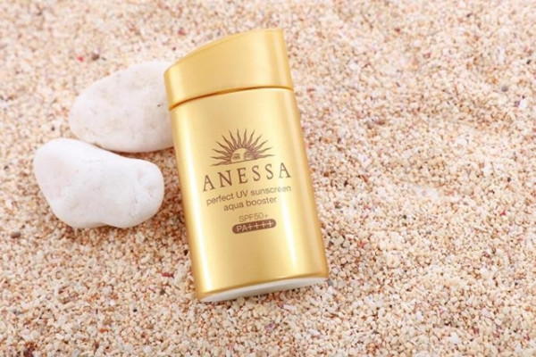 防曬霜會(huì)不會(huì)悶痘痘 防曬霜怎么避免悶痘 防曬霜會(huì)不會(huì)悶痘痘 防曬霜怎么避免悶痘