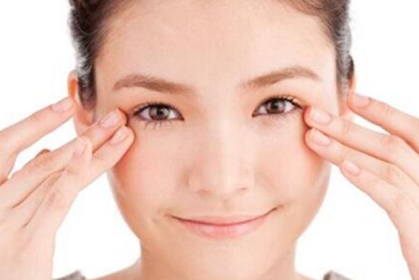 眼部細紋可以熱敷嗎 眼部細紋能淡化嗎 眼部細紋可以熱敷嗎 眼部細紋能淡化嗎