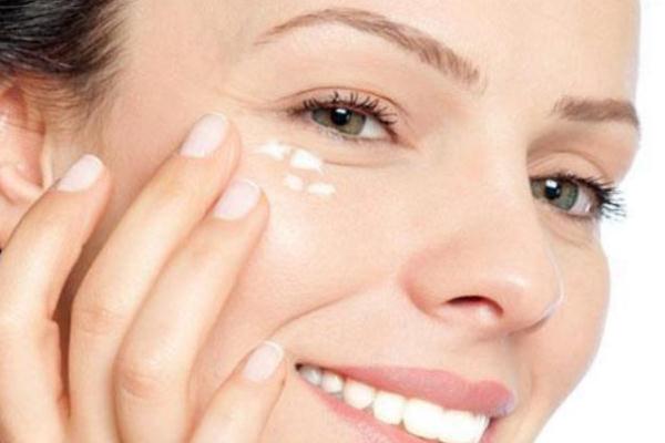 眼部細紋可以熱敷嗎 眼部細紋能淡化嗎 眼部細紋可以熱敷嗎 眼部細紋能淡化嗎