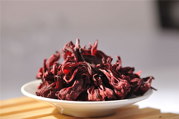 洛神花茶可以改善睡眠嗎 洛神花對身體有啥好處 洛神花茶可以改善睡眠嗎 洛神花對身體有啥好處