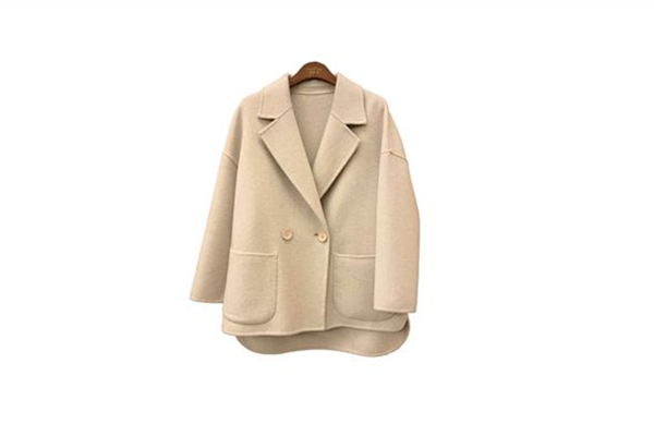 呢子大衣買(mǎi)大還是買(mǎi)小 呢子大衣買(mǎi)回來(lái)要洗嗎