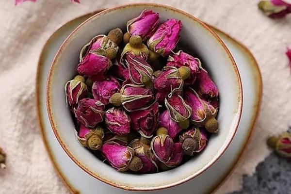 玫瑰茶月經(jīng)期間能喝不 喝玫瑰花茶的誤區(qū) 玫瑰茶月經(jīng)期間能喝不 喝玫瑰花茶的誤區(qū)