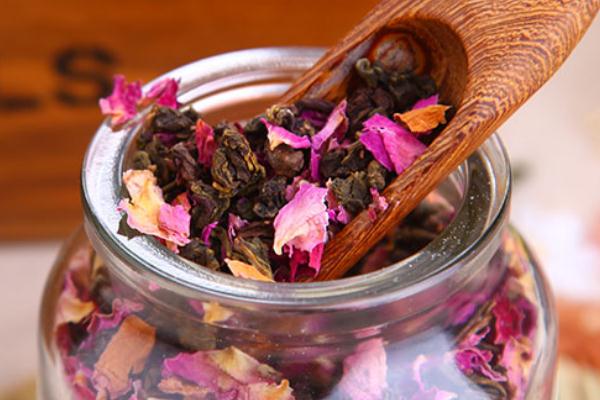 玫瑰茶有什么副作用 玫瑰茶有助于睡眠嗎 玫瑰茶有什么副作用 玫瑰茶有助于睡眠嗎