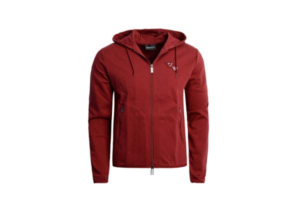 外套可以不洗直接穿嗎 外套可以和其他衣服一起洗嗎 外套可以不洗直接穿嗎 外套可以和其他衣服一起洗嗎