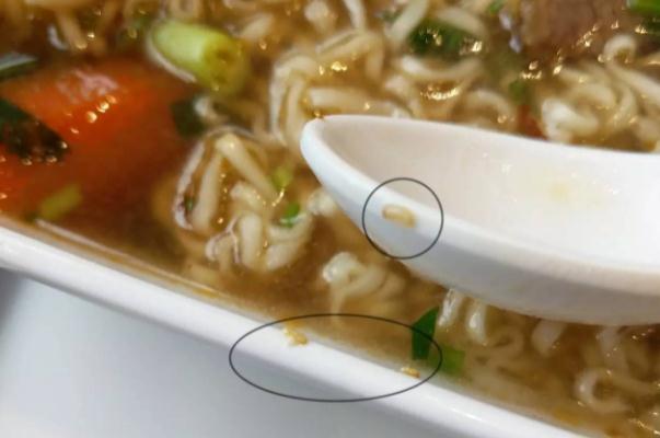 餐廳吃飯吃出異物怎么賠償 餐廳吃飯吃到異物該怎么投訴 餐廳吃飯吃出異物怎么賠償 餐廳吃飯吃到異物該怎么投訴