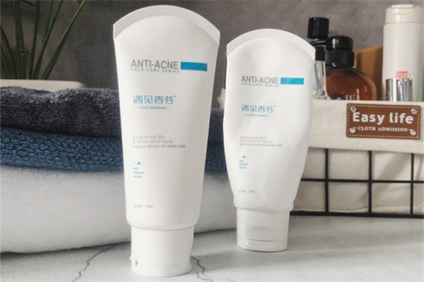 氨基酸洗面奶會不會爛臉 氨基酸洗面奶會導致長痘嗎 氨基酸洗面奶會不會爛臉 氨基酸洗面奶會導致長痘嗎