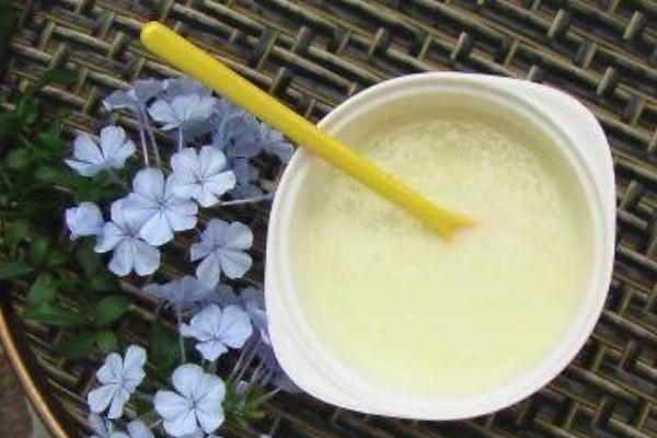 嬰兒米粉要換著品牌吃嗎 嬰兒米粉要用奶粉沖嗎 嬰兒米粉要換著品牌吃嗎 嬰兒米粉要用奶粉沖嗎