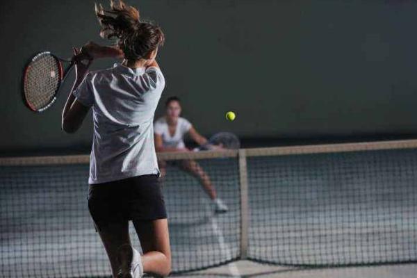 打網(wǎng)球手腕疼是什么原因 打網(wǎng)球手腕疼怎么緩解 打網(wǎng)球手腕疼是什么原因 打網(wǎng)球手腕疼怎么緩解