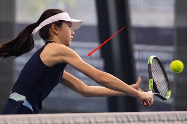 打網(wǎng)球是有氧還是無(wú)氧 打網(wǎng)球是劇烈運(yùn)動(dòng)嗎 打網(wǎng)球是有氧還是無(wú)氧 打網(wǎng)球是劇烈運(yùn)動(dòng)嗎