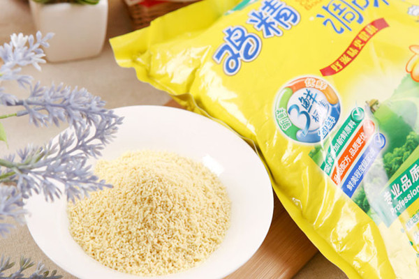 雞精減肥可以吃嗎 雞精吃了好嗎 雞精減肥可以吃嗎 雞精吃了好嗎