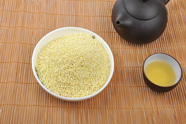 雞精嘌呤高嗎 雞精痛風(fēng)病人可以吃嗎 雞精嘌呤高嗎 雞精痛風(fēng)病人可以吃嗎