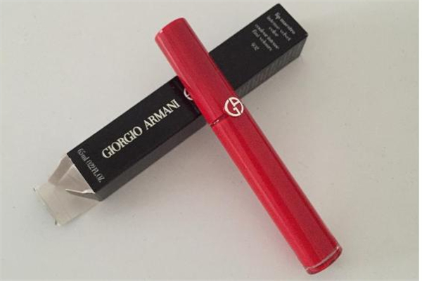 唇釉可以當(dāng)潤(rùn)唇膏用嗎 唇釉有滋潤(rùn)嘴唇的作用嗎