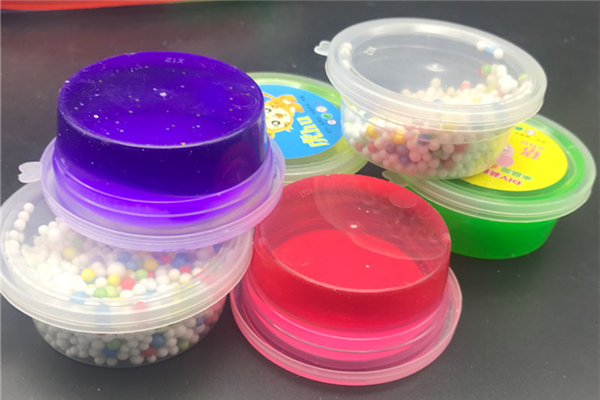 水晶泥是起泡膠嗎 水晶泥怎么變成起泡膠 水晶泥是起泡膠嗎 水晶泥怎么變成起泡膠