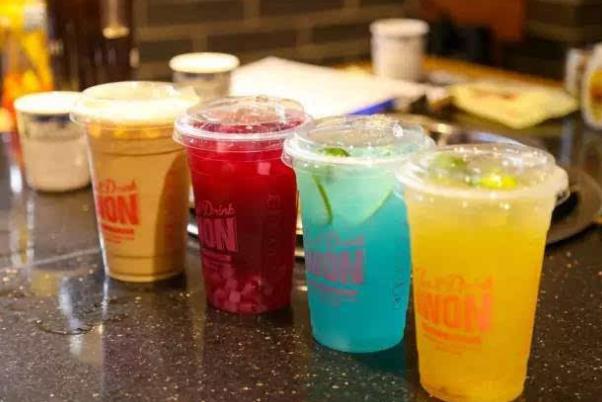 喝奶茶對(duì)身體的危害有哪些 重慶商家推出火鍋奶茶 喝奶茶對(duì)身體的危害有哪些 重慶商家推出火鍋奶茶