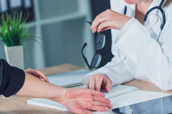 體檢的好處 體檢的身高為什么比實(shí)際的低 體檢的好處 體檢的身高為什么比實(shí)際的低