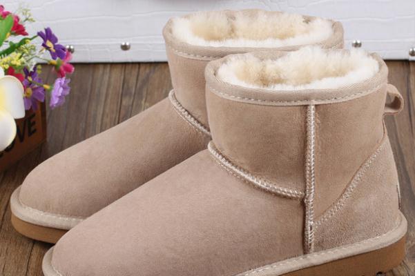 雪地靴可以拿去干洗嗎 雪地靴的正確清洗方法 雪地靴可以拿去干洗嗎 雪地靴的正確清洗方法