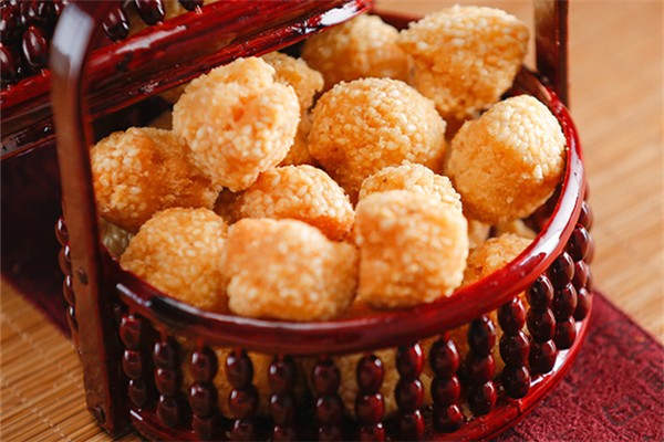 年貨是用來干什么的 年貨是年前送還是年后送 年貨是用來干什么的 年貨是年前送還是年后送