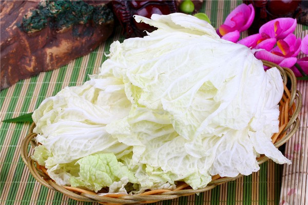 白菜做好了可以隔夜吃嗎 白菜隔夜有毒嗎 白菜做好了可以隔夜吃嗎 白菜隔夜有毒嗎